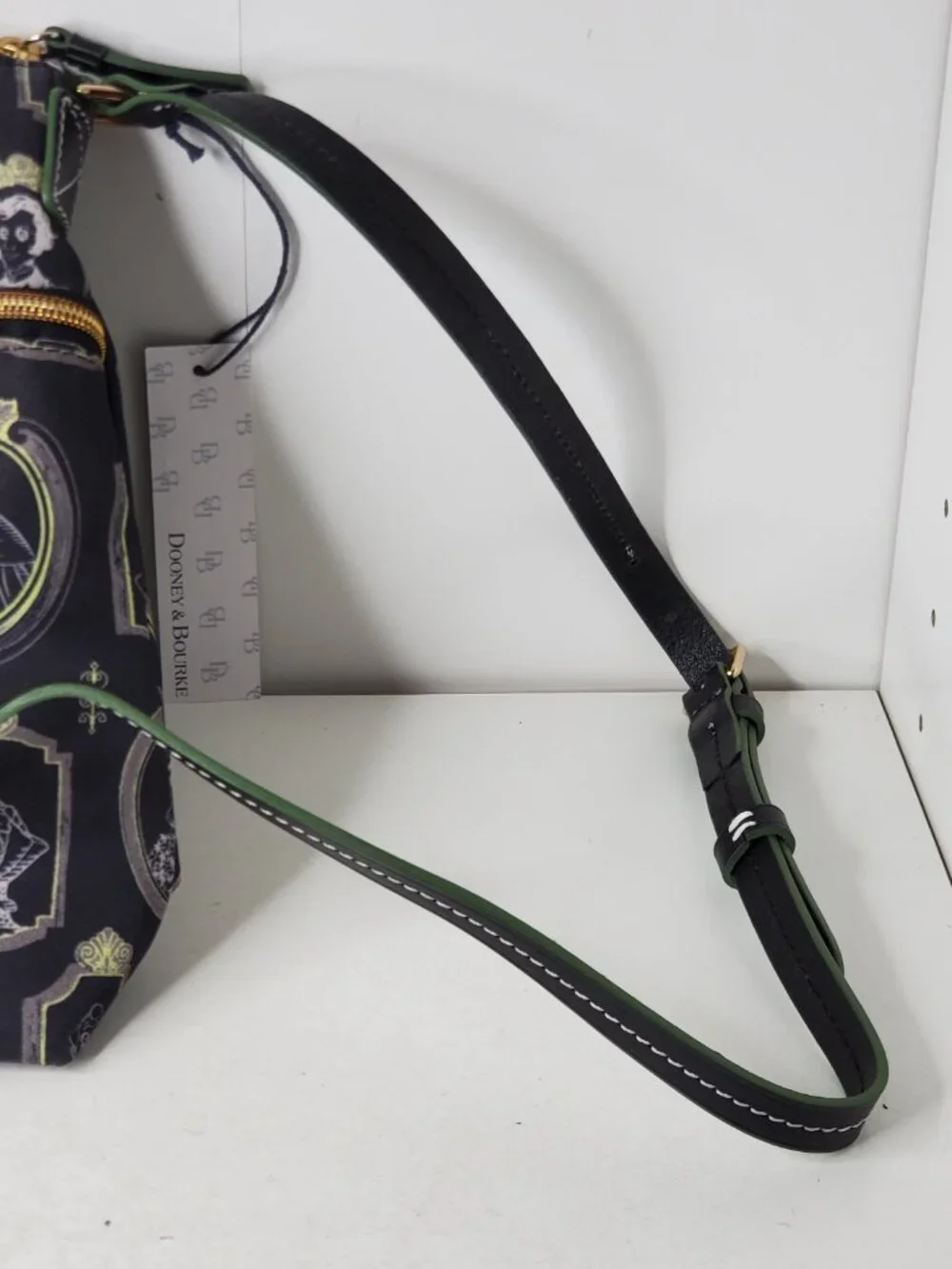 New Dooney Bourke Disney Haunted Mansion 2 Crossbody Bag Ghost Portrait Print - Picture 6 of 12
